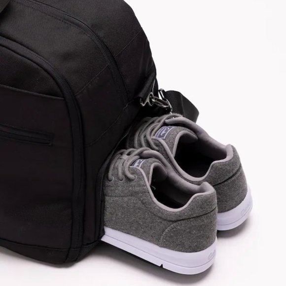 TravisMathew Muffle 2.0 BRAND NWT!  NEVER BEEN USED! - Picture 4 of 5